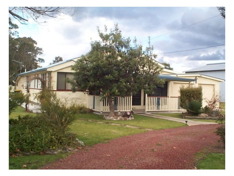 3 McKillop Lane, Stanthorpe QLD 4380