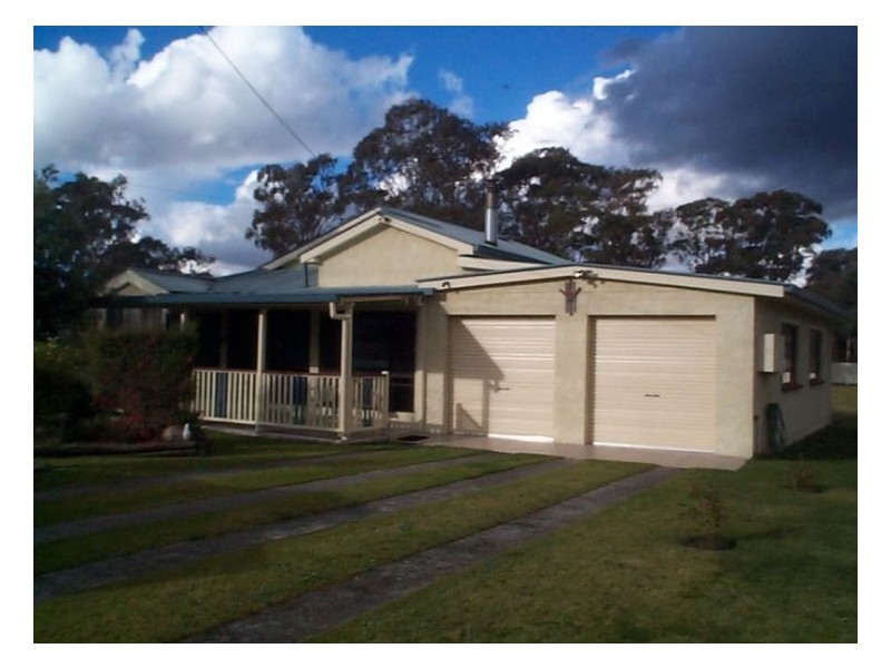 3 McKillop Lane, Stanthorpe QLD 4380