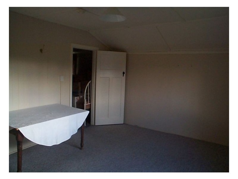 3 Cowies Lane, Amiens QLD 4352