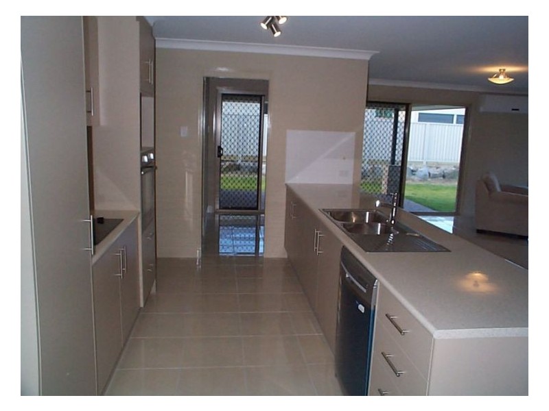 6 Pavilion Drive, Stanthorpe QLD 4380