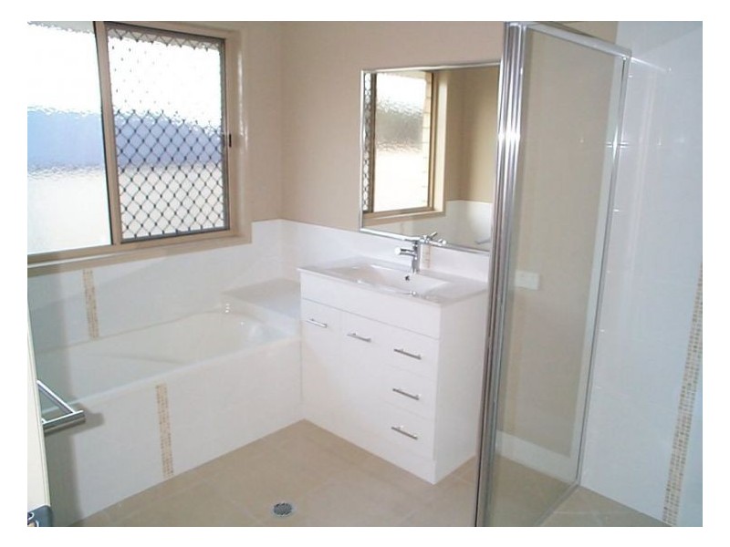 6 Pavilion Drive, Stanthorpe QLD 4380