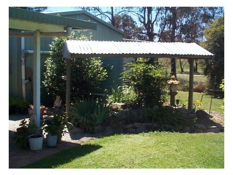 24 Border  Road, Stanthorpe QLD 4380