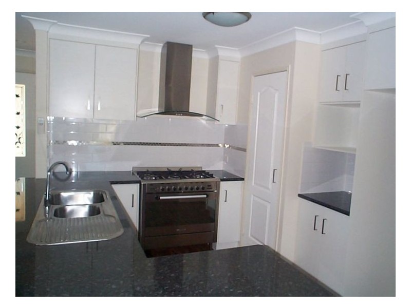 19 Forrest Street, Glen Aplin QLD 4381