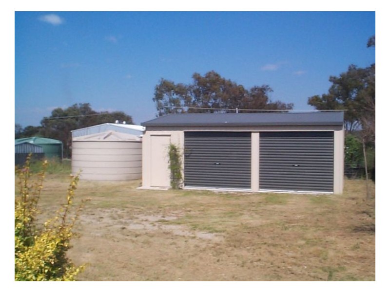 19 Forrest Street, Glen Aplin QLD 4381