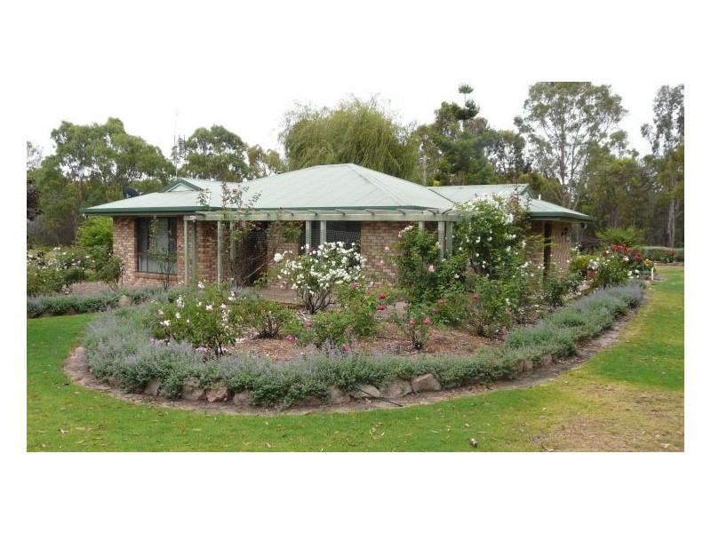 90 Nicholson Road, Stanthorpe QLD 4380