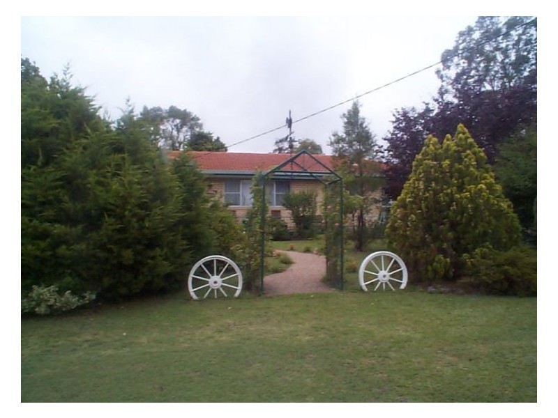 2 Francis Street, Stanthorpe QLD 4380