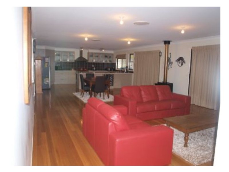 220 Glenlyon Drive, Stanthorpe QLD 4380