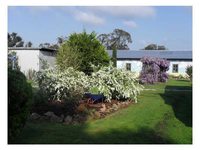 321 Aerodrome Rd, Stanthorpe QLD 4380