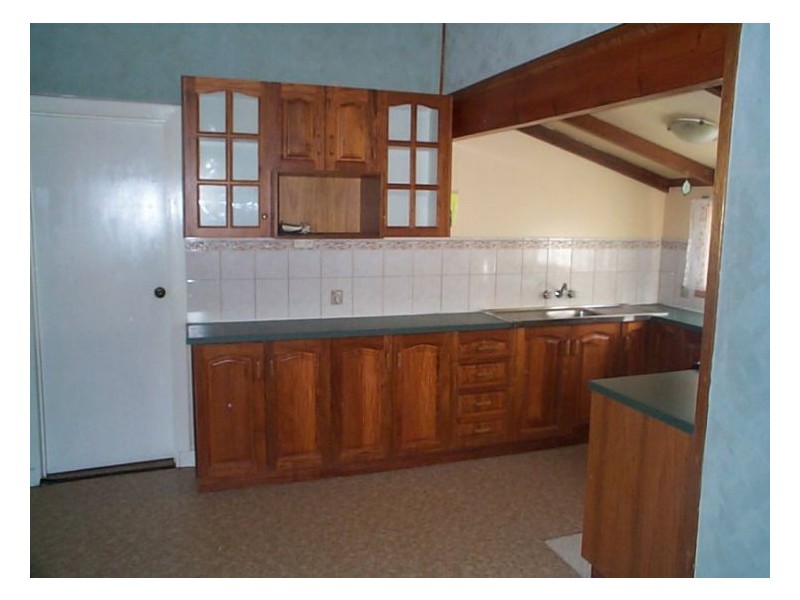 30 Border Street Wallangarra, Stanthorpe QLD 4380