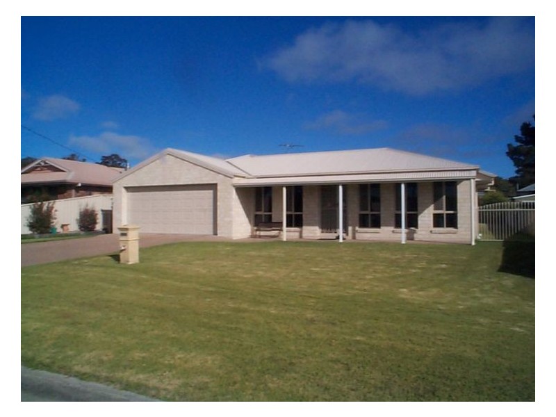 8 Smythe Street, Stanthorpe QLD 4380