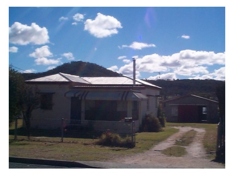 96 Lock Street, Stanthorpe QLD 4380