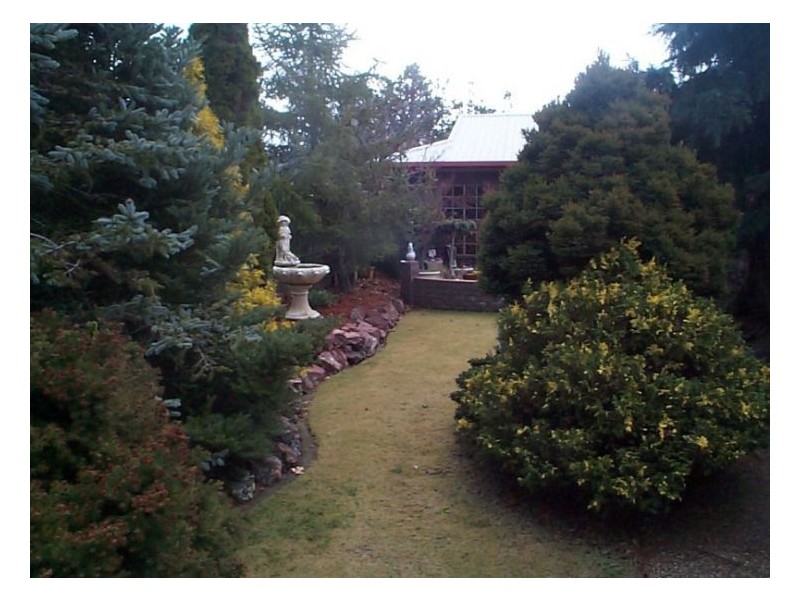 60 Sugarloaf Road, Stanthorpe QLD 4380