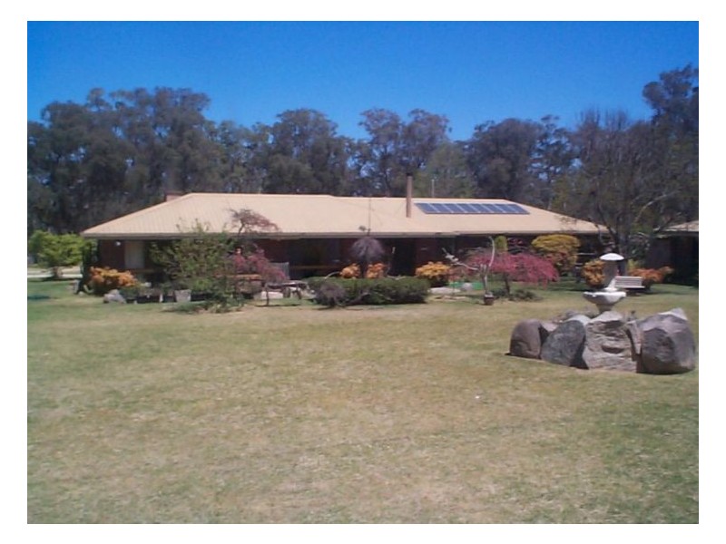 214 Caves Road, Stanthorpe QLD 4380