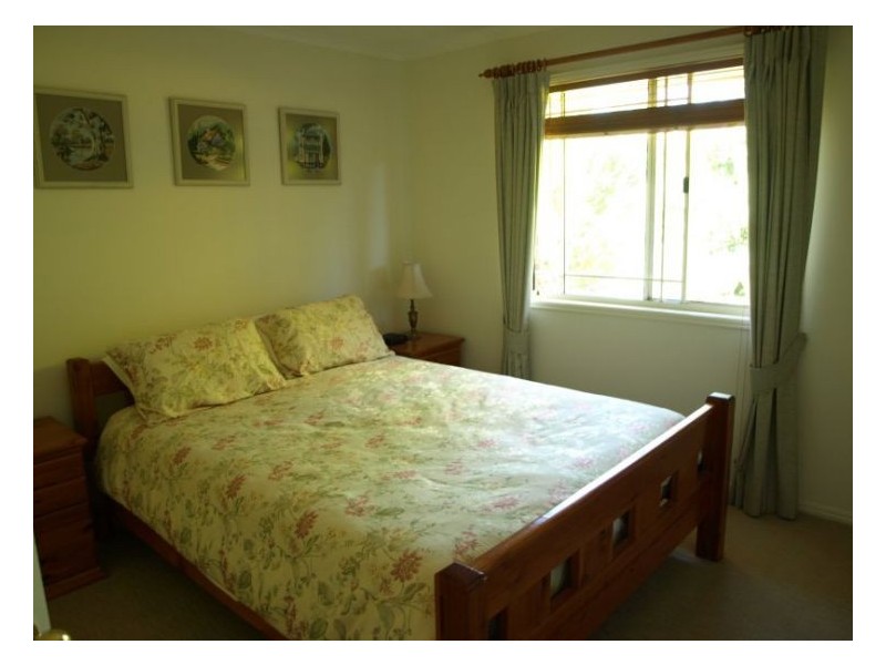 18 Pioneers Parade, Stanthorpe QLD 4380