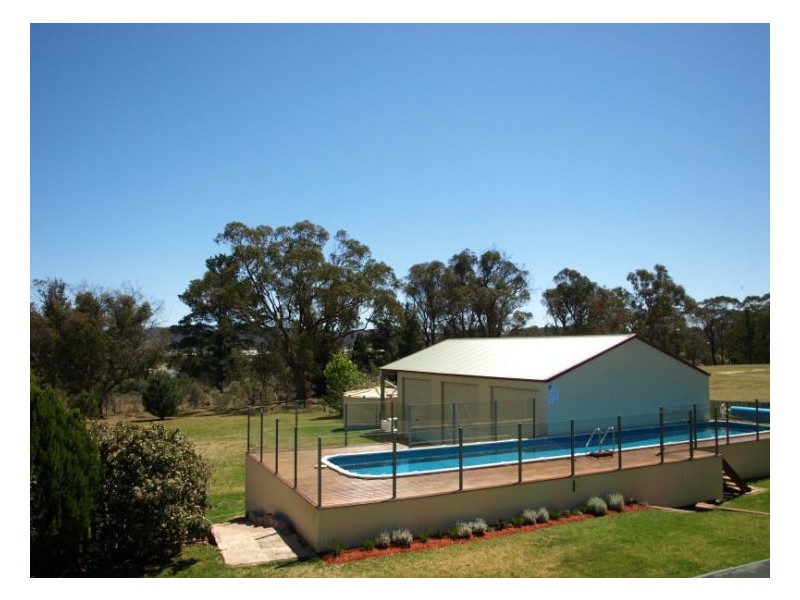18 Pioneers Parade, Stanthorpe QLD 4380