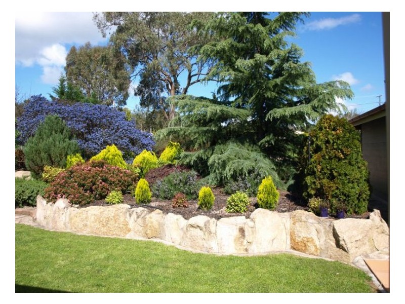 18 Pioneers Parade, Stanthorpe QLD 4380