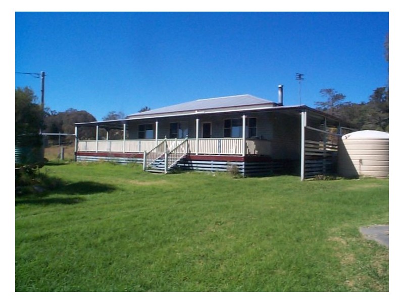 178 Aerodrome Road, Applethorpe QLD 4378