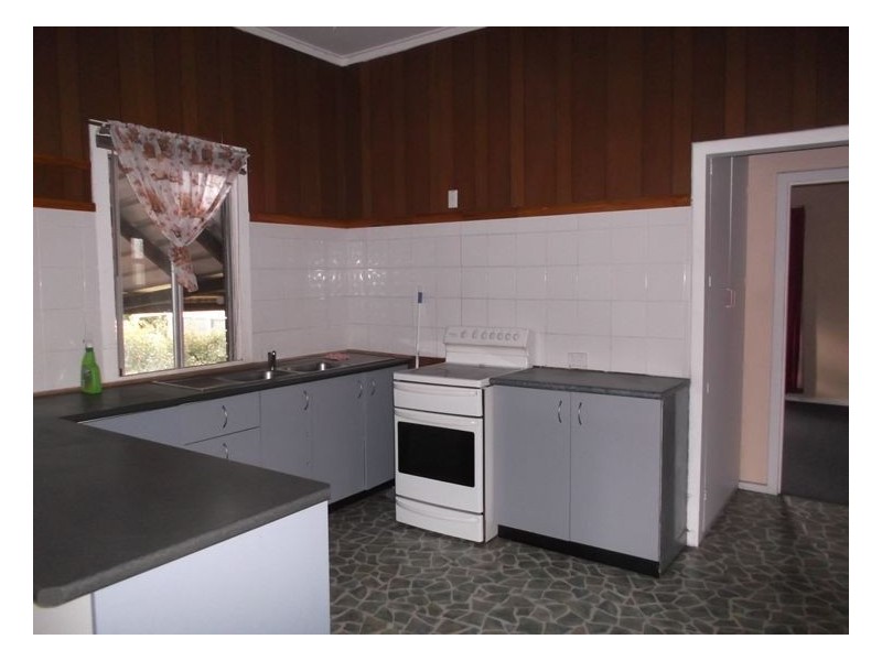 15 Ryan Street, Stanthorpe QLD 4380