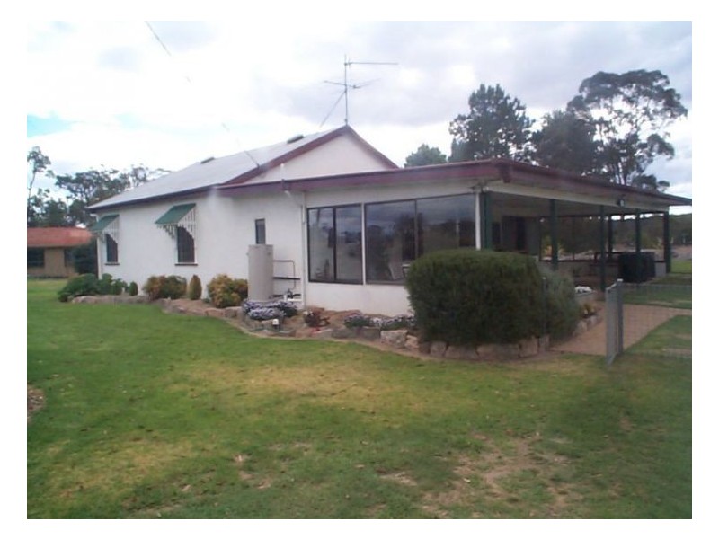 2 Club Road, Stanthorpe QLD 4380