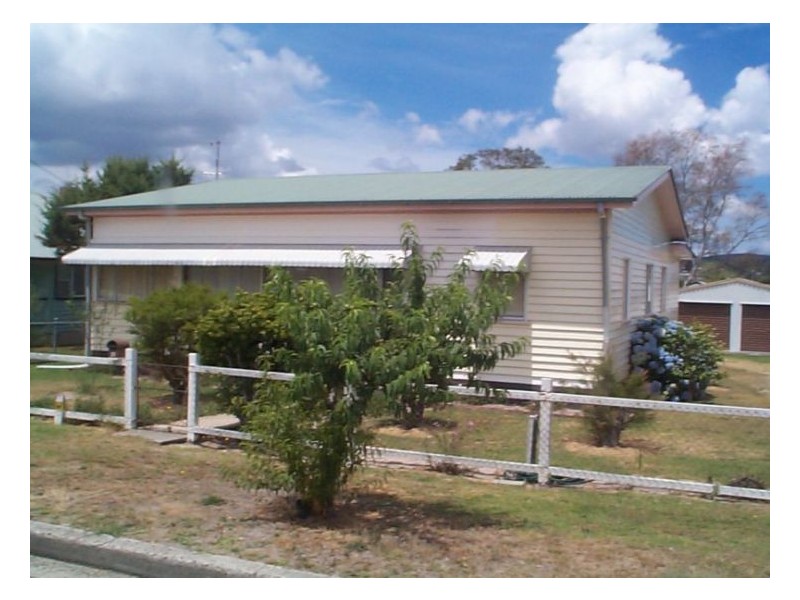 23 Hillcrest Street, Stanthorpe QLD 4380