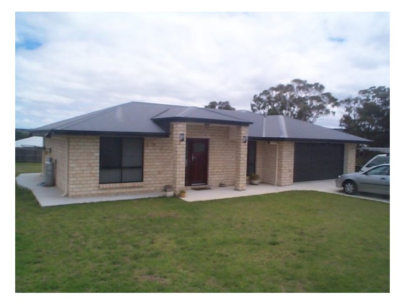 24 Barton Street, Stanthorpe QLD 4380