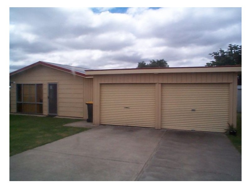 10 Pierpoint Street, Stanthorpe QLD 4380