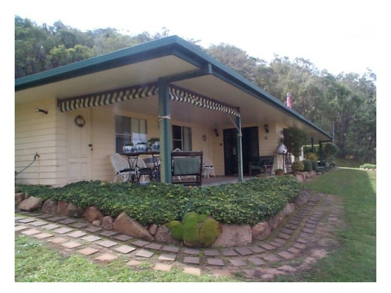 60 Zambelli Road, Ballandean QLD 4382