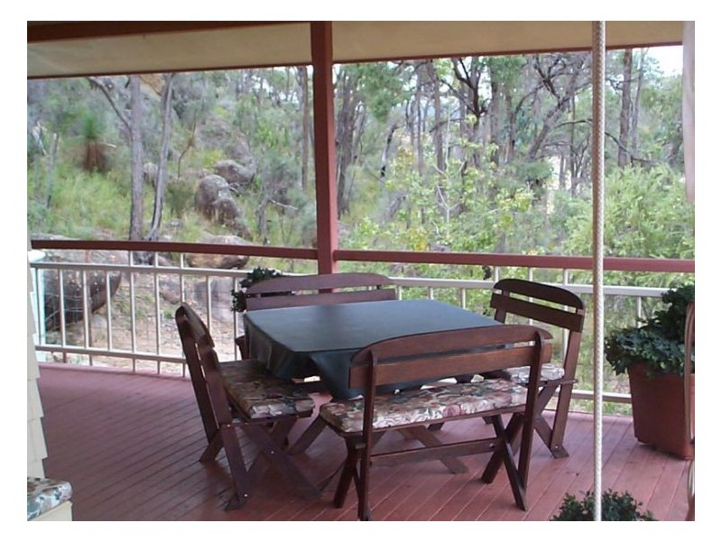 60 Zambelli Road, Ballandean QLD 4382