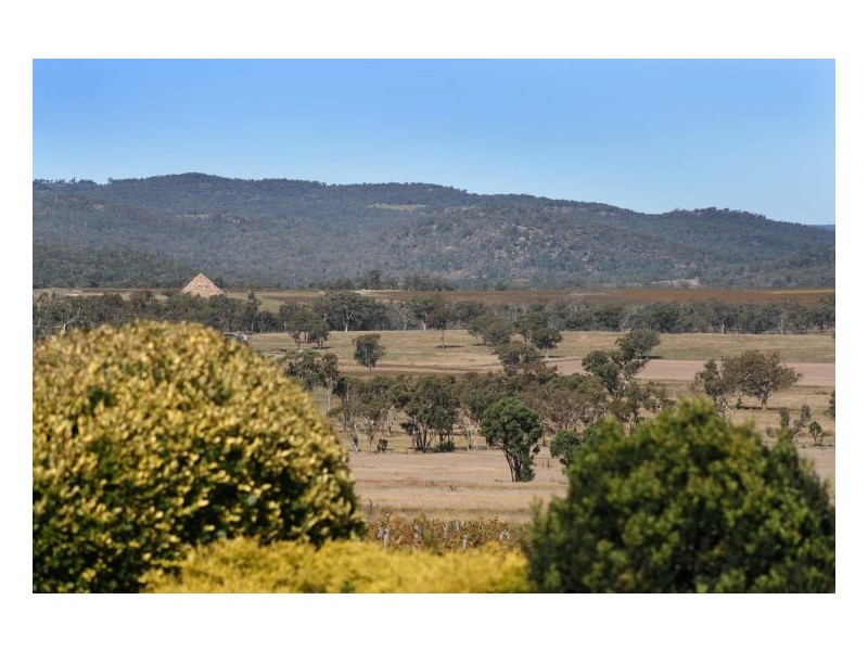 60 Zambelli Road, Ballandean QLD 4382