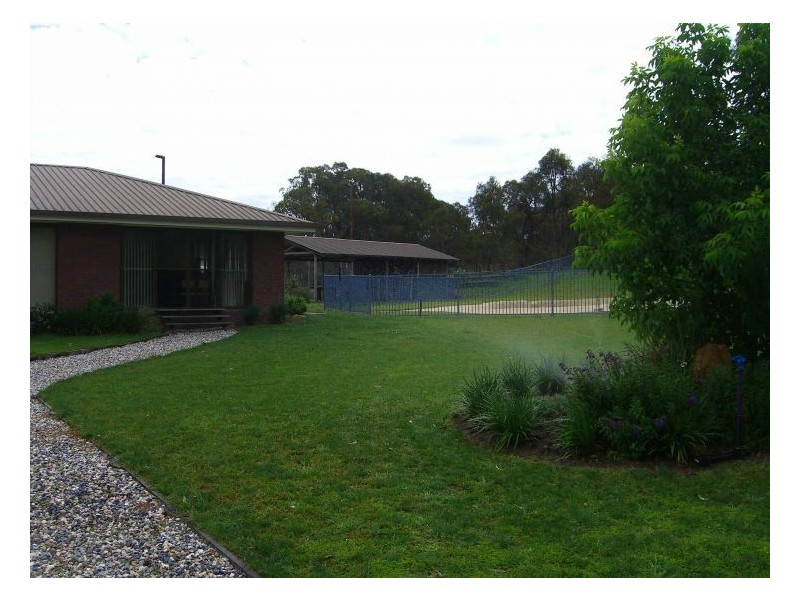 4 Manns Lane  UNDER  CONTRACT, Stanthorpe QLD 4380