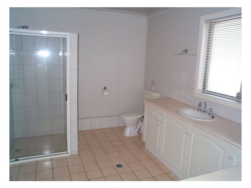 4 Manns Lane  UNDER  CONTRACT, Stanthorpe QLD 4380