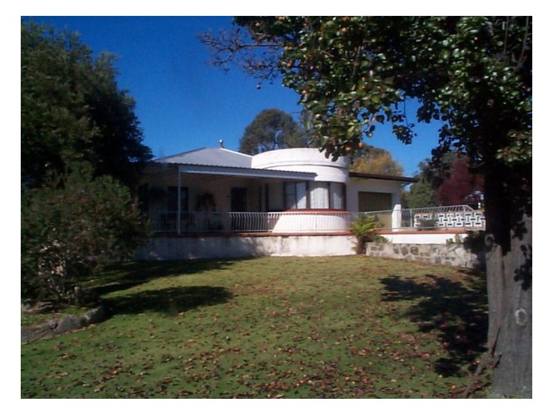 21 Rayleigh Street, Wallangarra QLD 4383