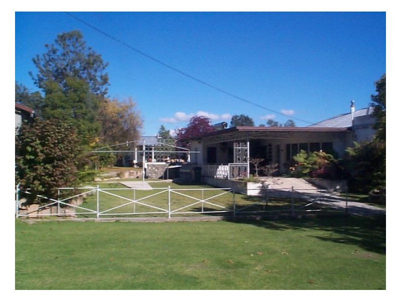 21 Rayleigh Street, Wallangarra QLD 4383