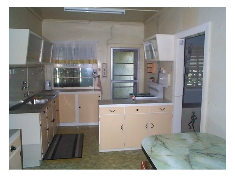 21 Rayleigh Street, Wallangarra QLD 4383