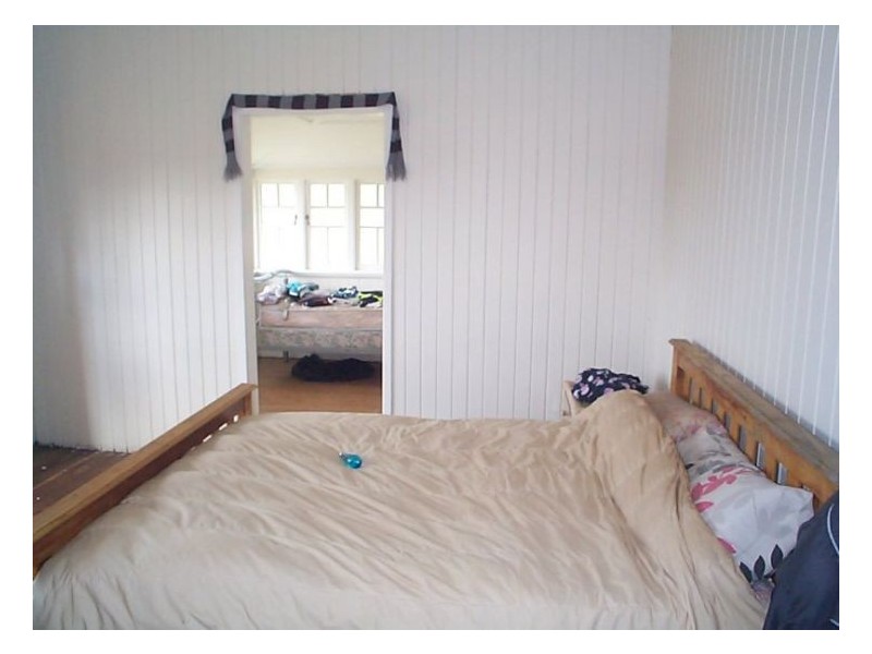 1 Cowies Lane, Amiens QLD 4352