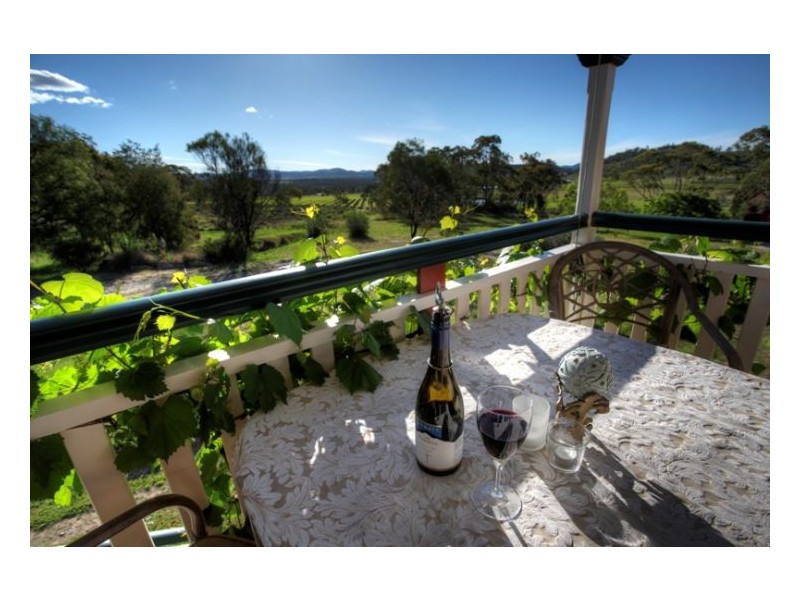 79 Rees Road, Ballandean QLD 4382