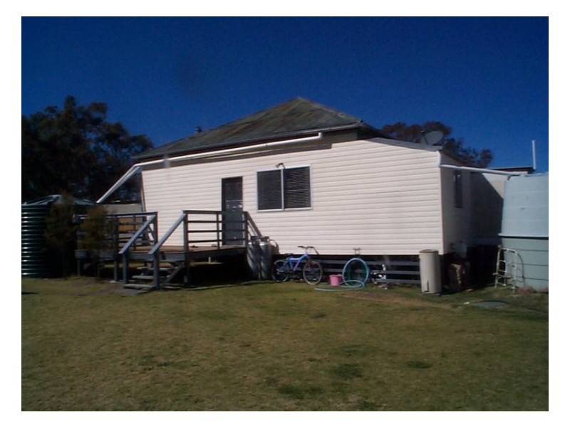 22 Forrest Street, Glen Aplin QLD 4381