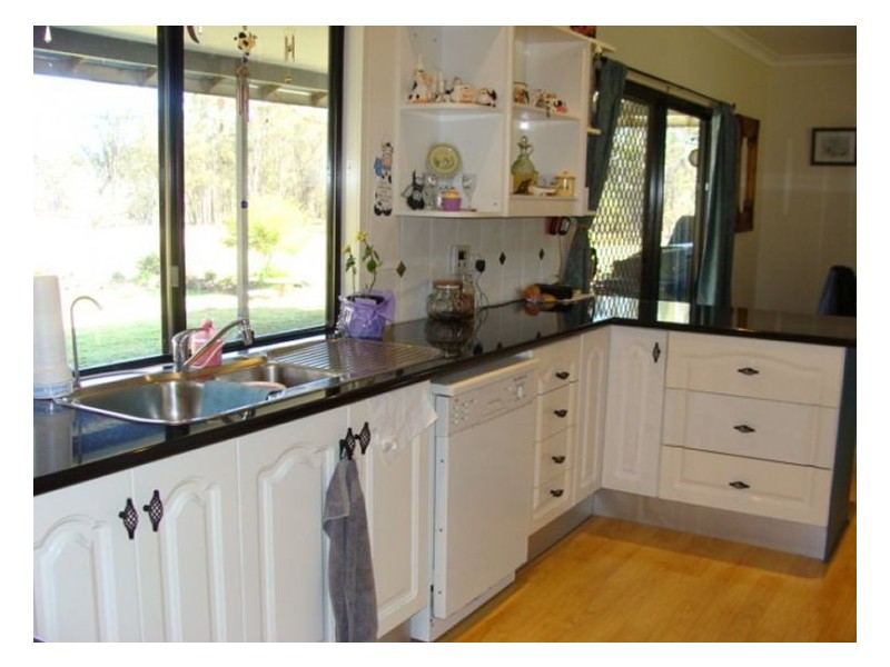 26 Stanley Road, Stanthorpe QLD 4380