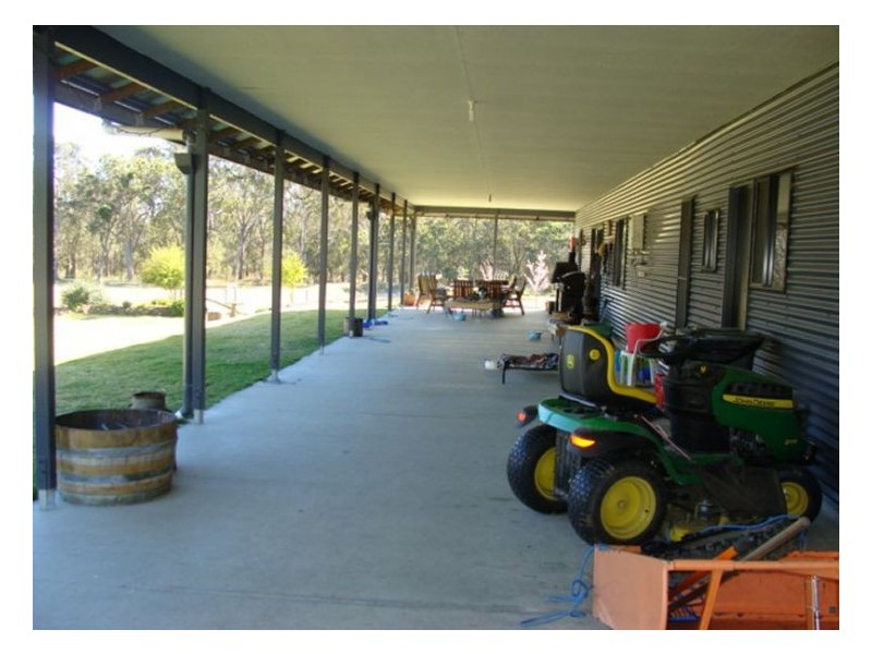 26 Stanley Road, Stanthorpe QLD 4380