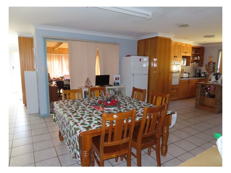 16 Recreation Crescent, Stanthorpe QLD 4380