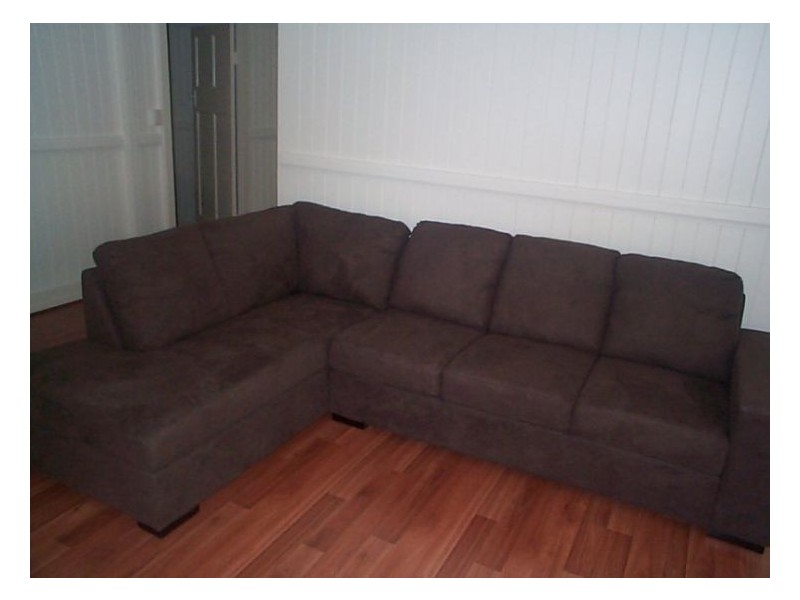 12 Glover Street, Glen Aplin QLD 4381