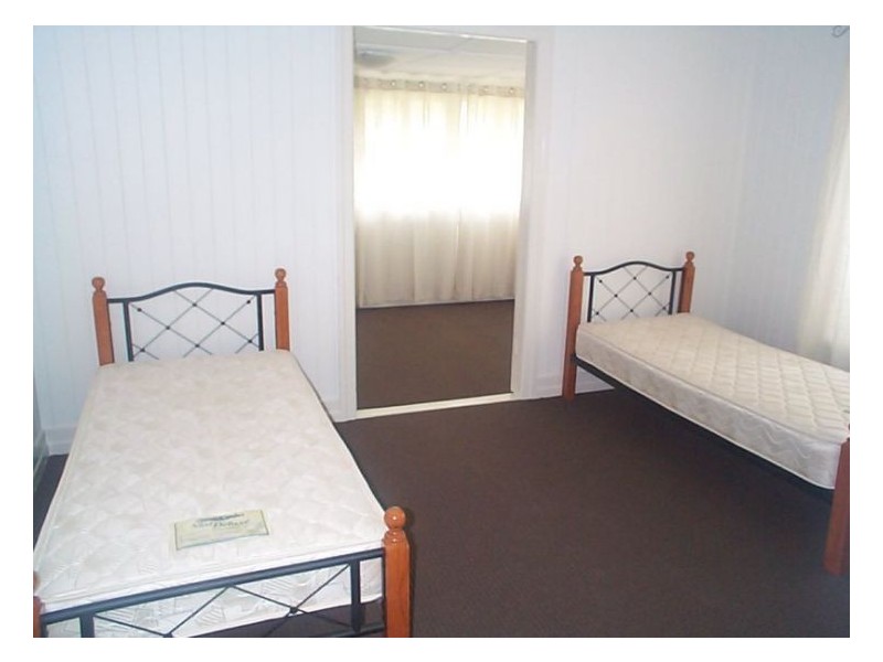 12 Glover Street, Glen Aplin QLD 4381