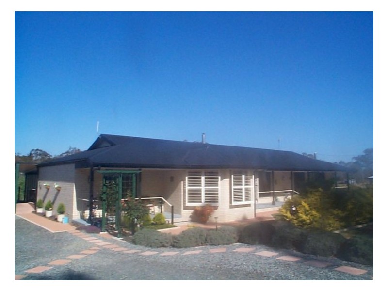 83 Mills Road, Stanthorpe QLD 4380