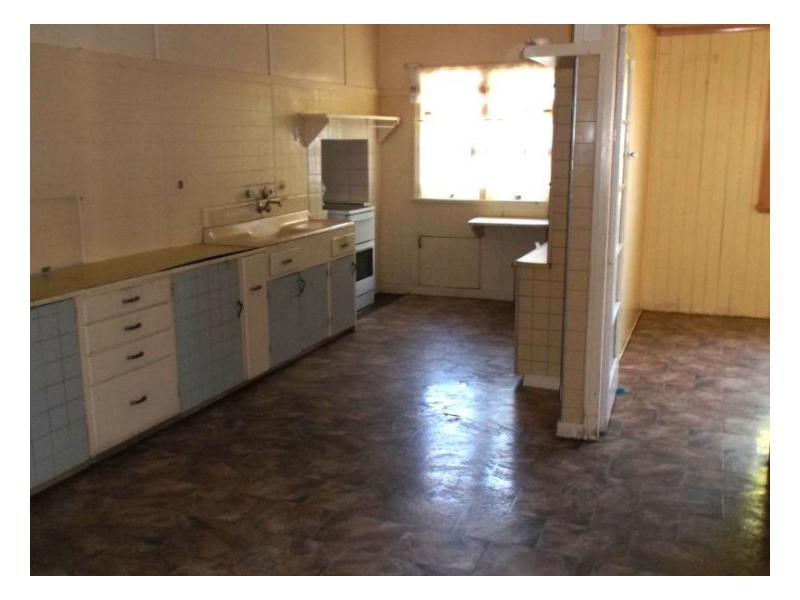 28 Bridge Street, Stanthorpe QLD 4380