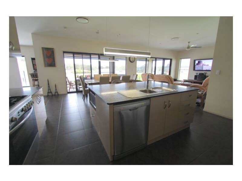 4 Gla-nor Drive, Stanthorpe QLD 4380