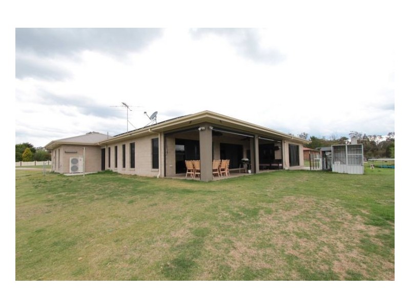 4 Gla-nor Drive, Stanthorpe QLD 4380