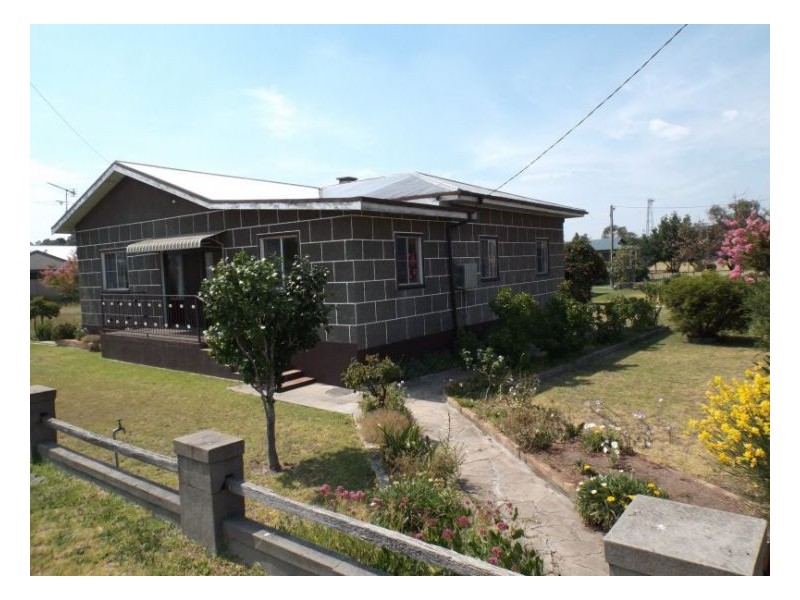 39 Connor Street, Stanthorpe QLD 4380