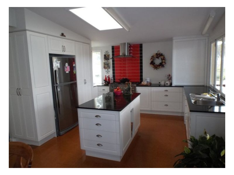 325 Eukey Road, Stanthorpe QLD 4380