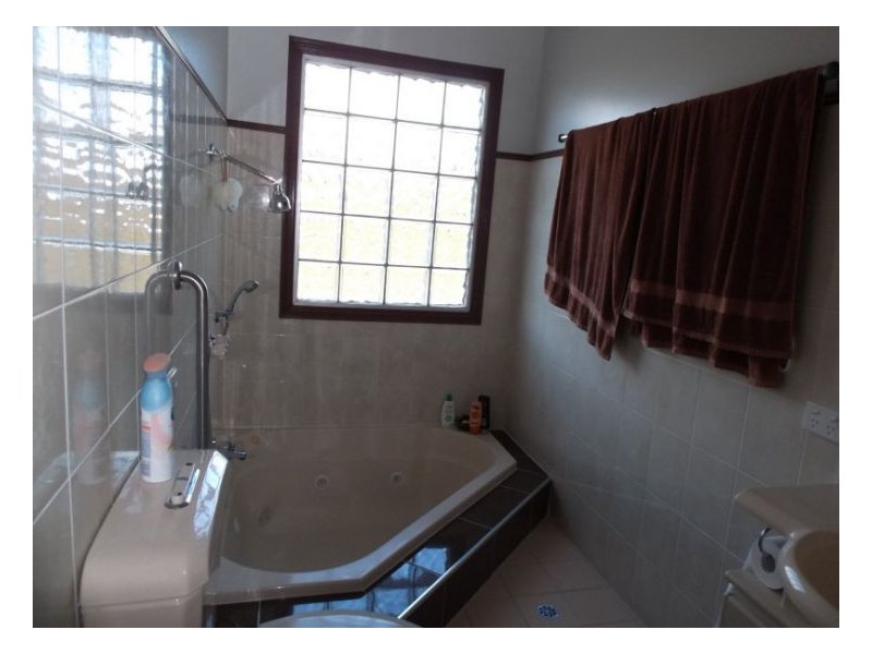 325 Eukey Road, Stanthorpe QLD 4380