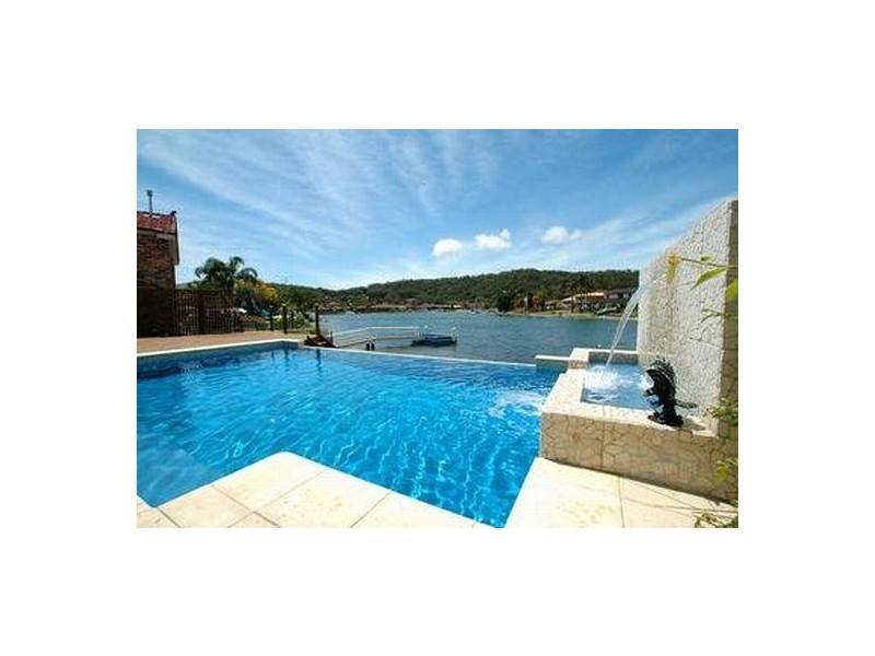 St Huberts Island NSW 2257